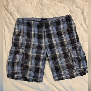Mens Plaid cargo shorts.